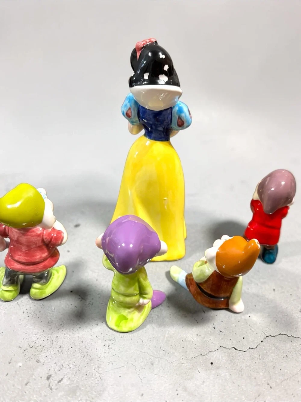 Vintage Disney Ceramic Snow White and 4 Dwarfs